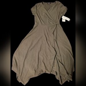 Perceptions Textured Brown Top